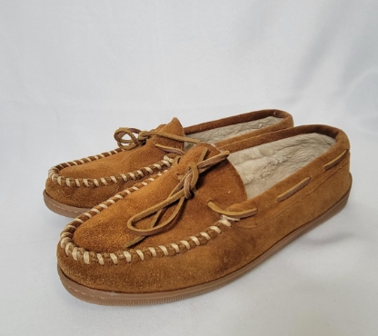 Trying Out Minnetonka Moccasins NZ